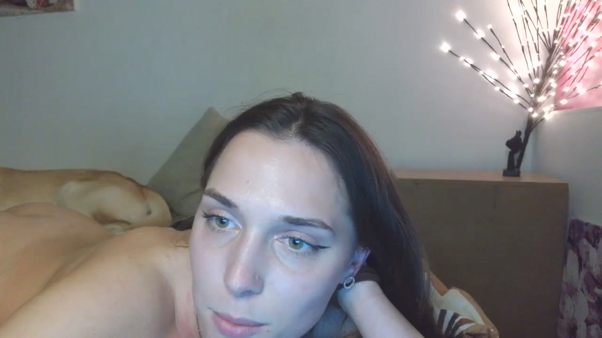 Gallery image thumbnail from HaleyReed's myfreecams stream on, 04/01/2026, 17:29 image 13 of 20