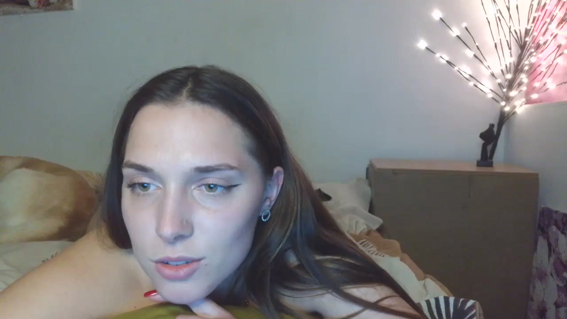 Gallery image thumbnail from HaleyReed's myfreecams stream on, 04/01/2026, 17:29 image 5 of 20