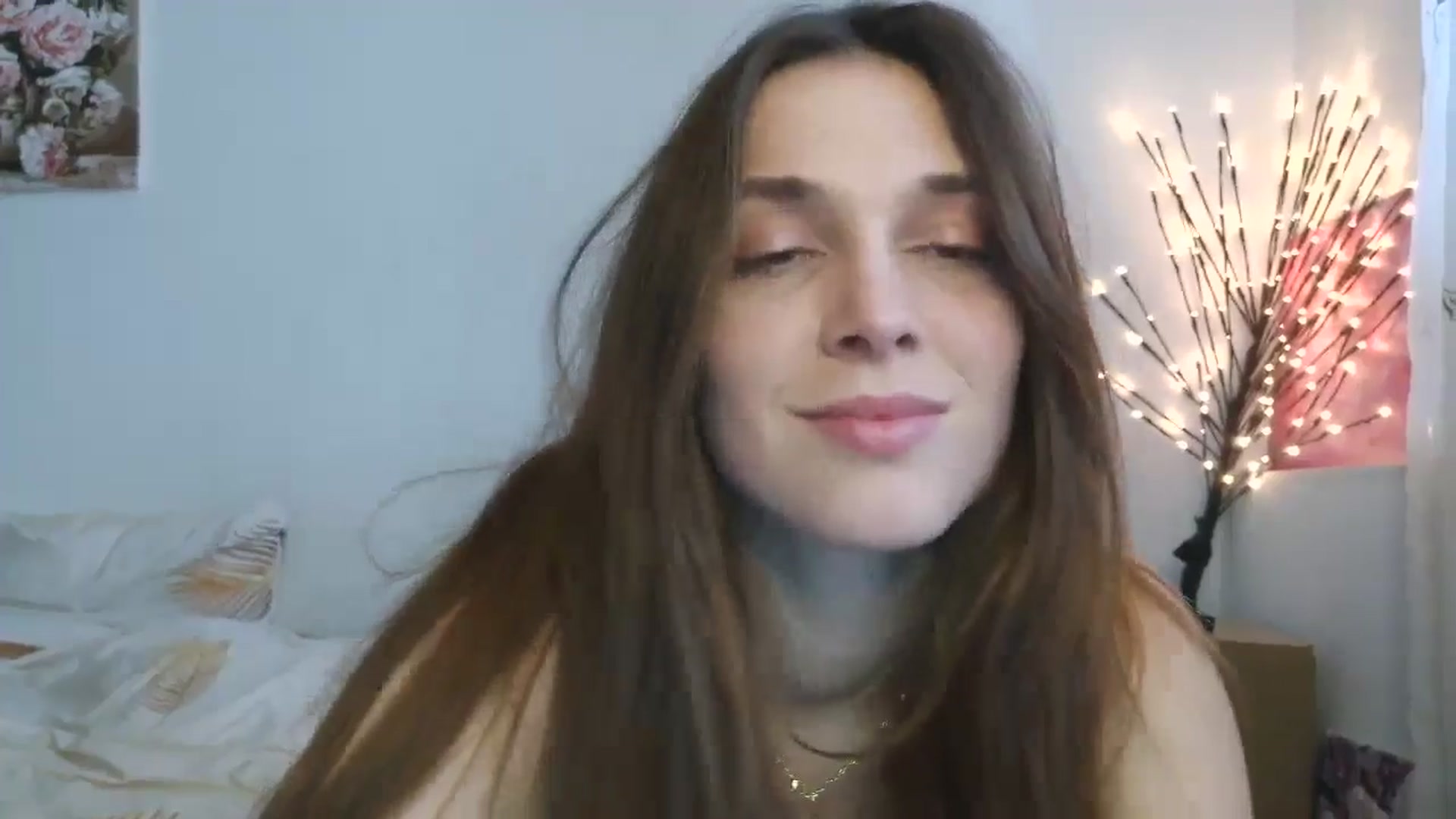Gallery image thumbnail from HaleyReed's myfreecams stream on, 04/02/2026, 12:19 image 7 of 20