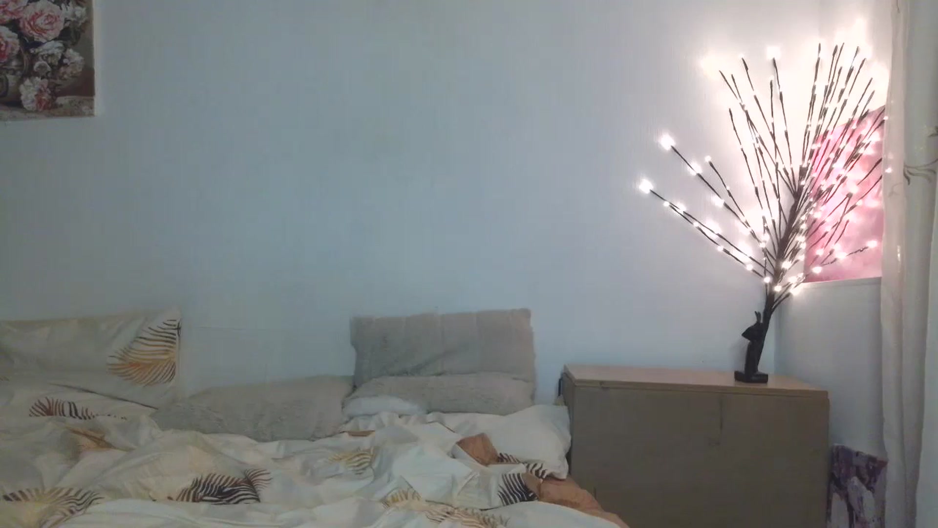 Gallery image thumbnail from HaleyReed's myfreecams stream on, 04/02/2026, 17:09 image 17 of 20