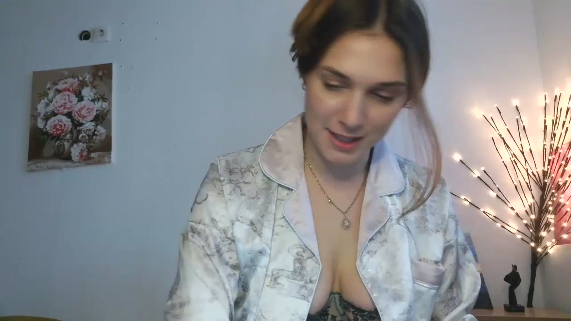 Gallery image thumbnail from HaleyReed's myfreecams stream on, 04/03/2026, 13:27 image 18 of 20