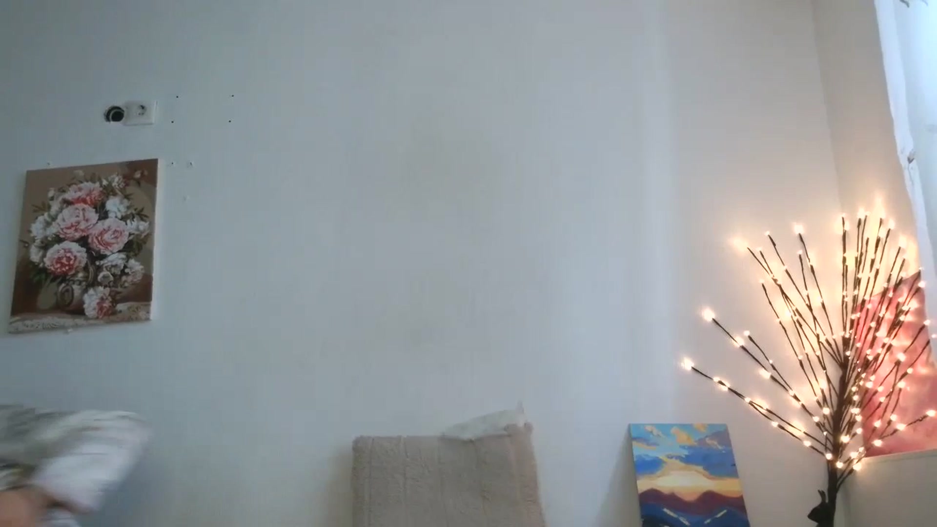 Gallery image thumbnail from HaleyReed's myfreecams stream on, 04/03/2026, 13:27 image 7 of 20