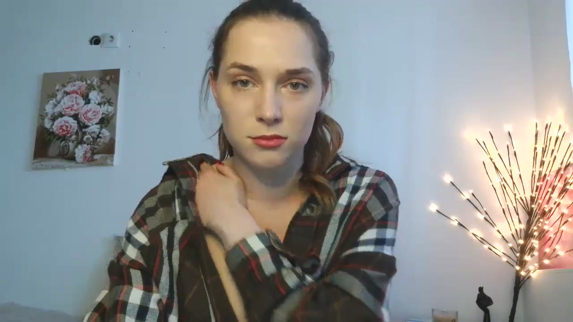 Gallery image thumbnail from HaleyReed's myfreecams stream on, 04/05/2026, 13:00 image 10 of 20