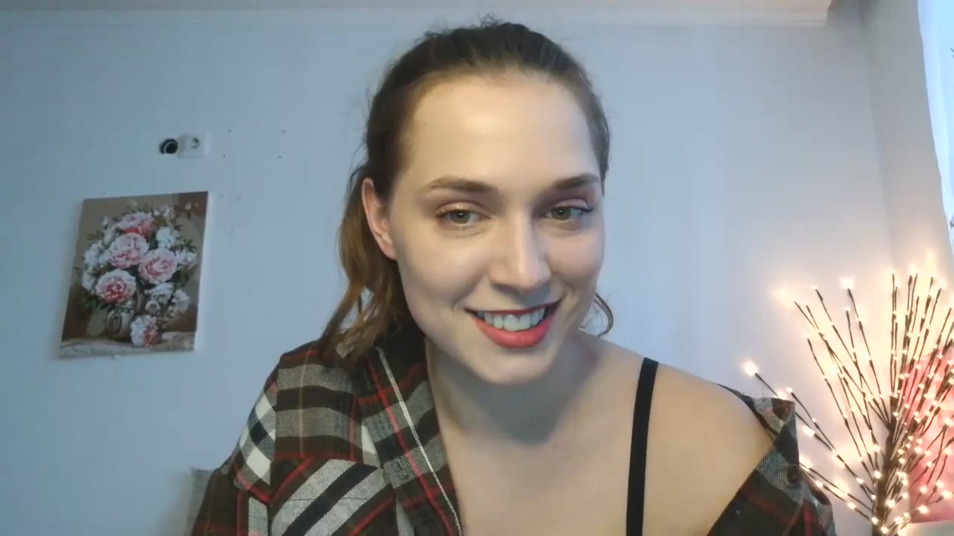 Gallery image thumbnail from HaleyReed's myfreecams stream on, 04/05/2026, 13:00 image 13 of 20