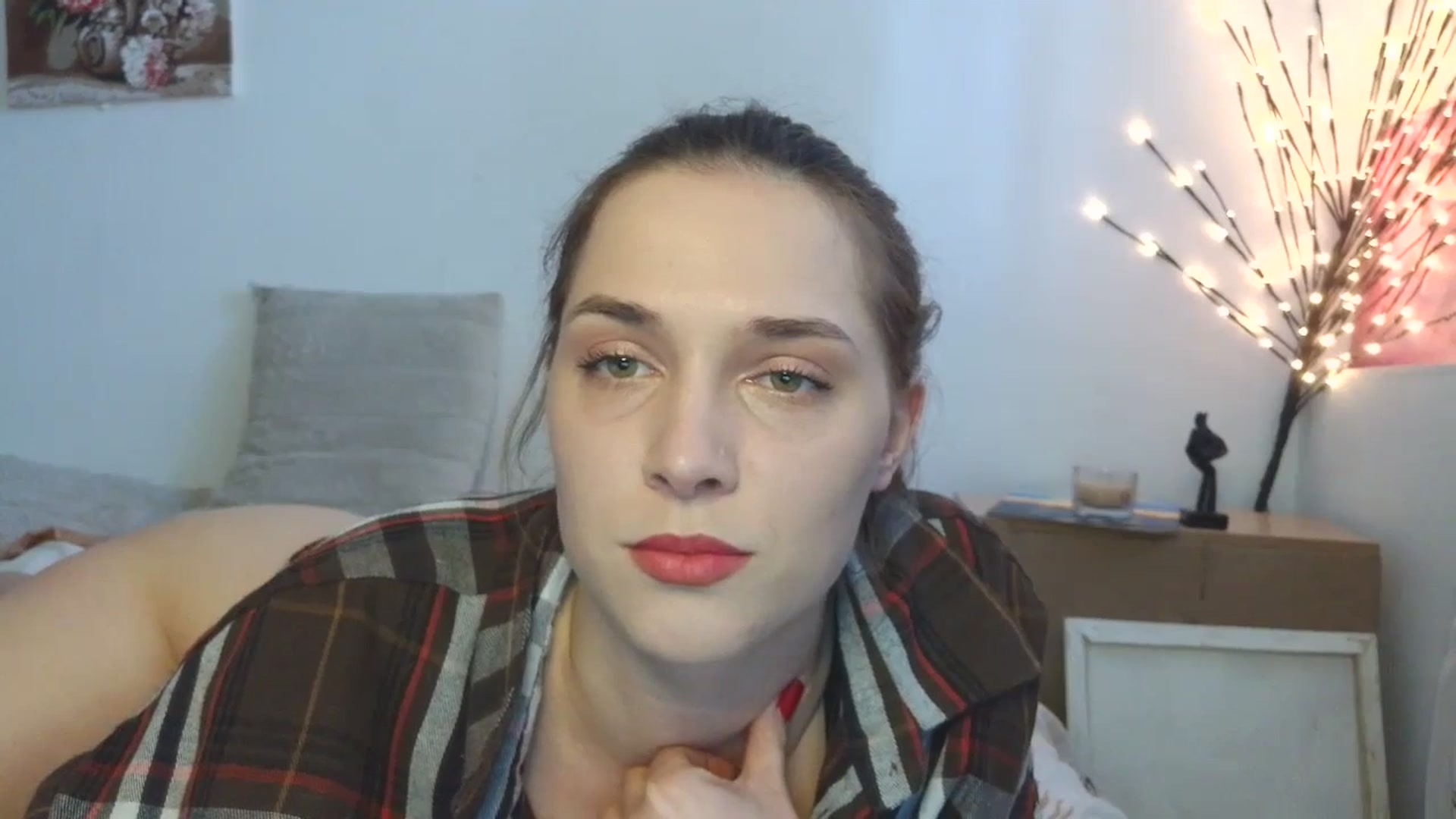 Gallery image thumbnail from HaleyReed's myfreecams stream on, 04/05/2026, 13:00 image 6 of 20