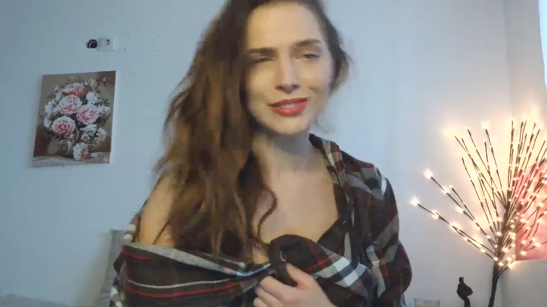 Gallery image thumbnail from HaleyReed's myfreecams stream on, 04/05/2026, 13:00 image 18 of 20