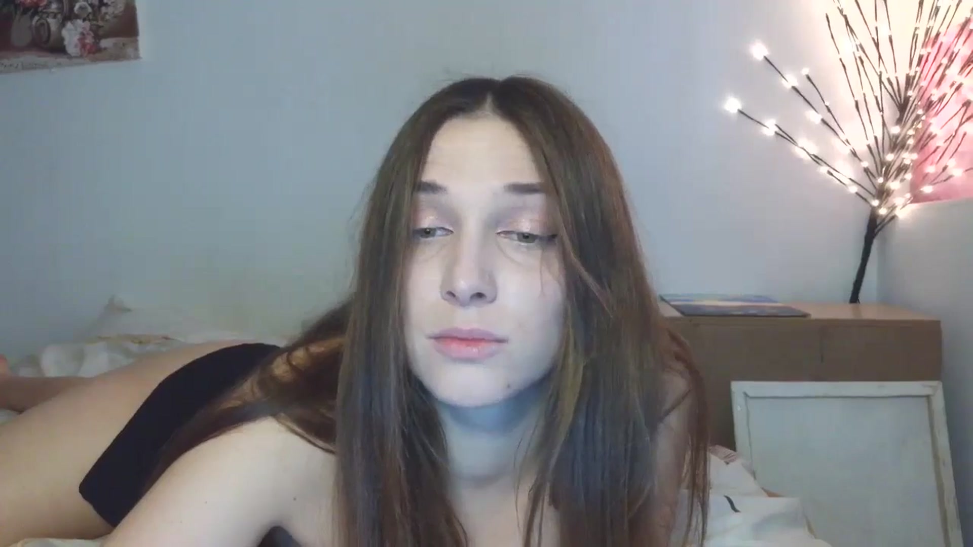 Gallery image thumbnail from HaleyReed's myfreecams stream on, 04/06/2026, 12:25 image 12 of 20