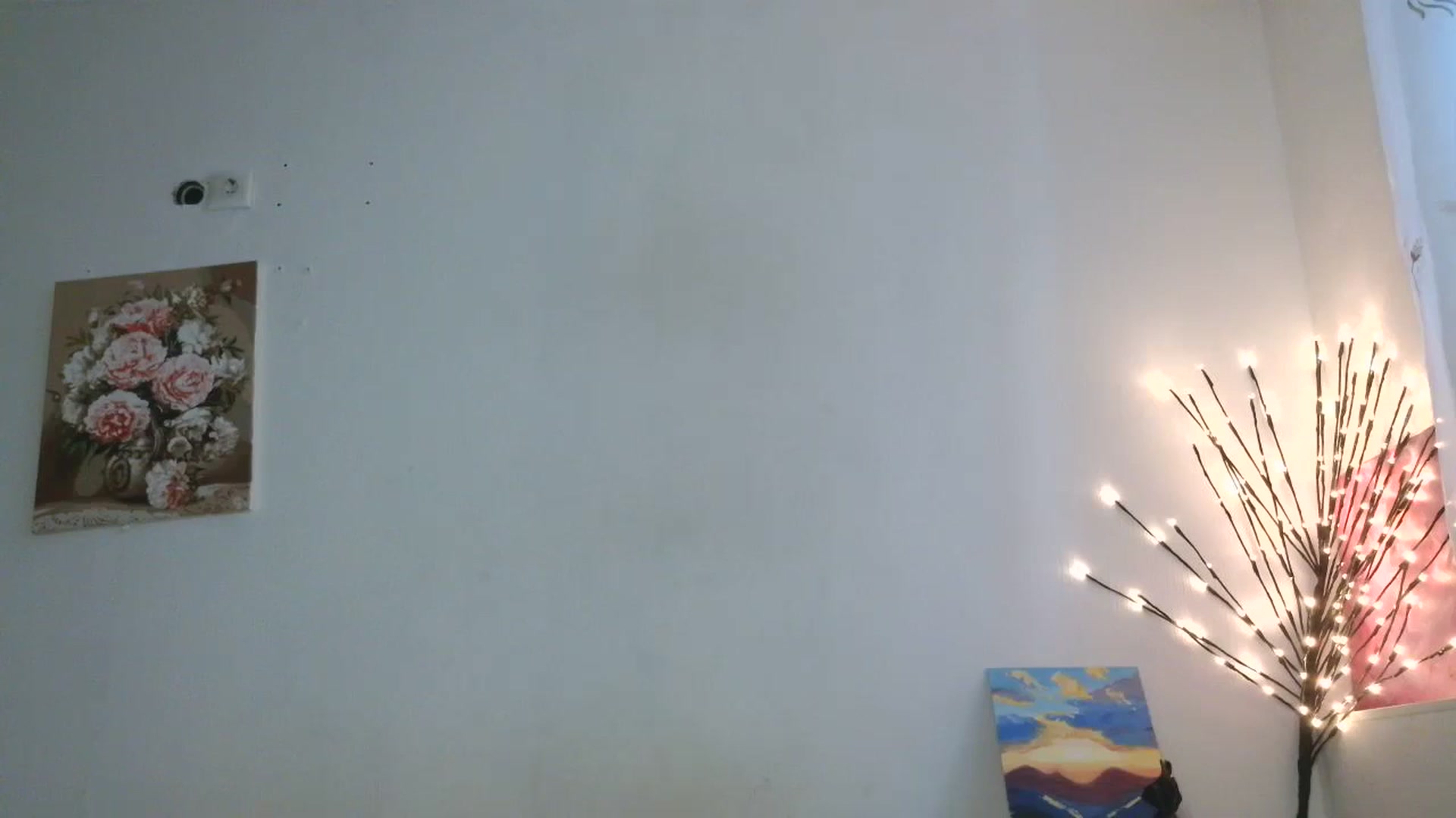 Gallery image thumbnail from HaleyReed's myfreecams stream on, 04/06/2026, 12:25 image 19 of 20