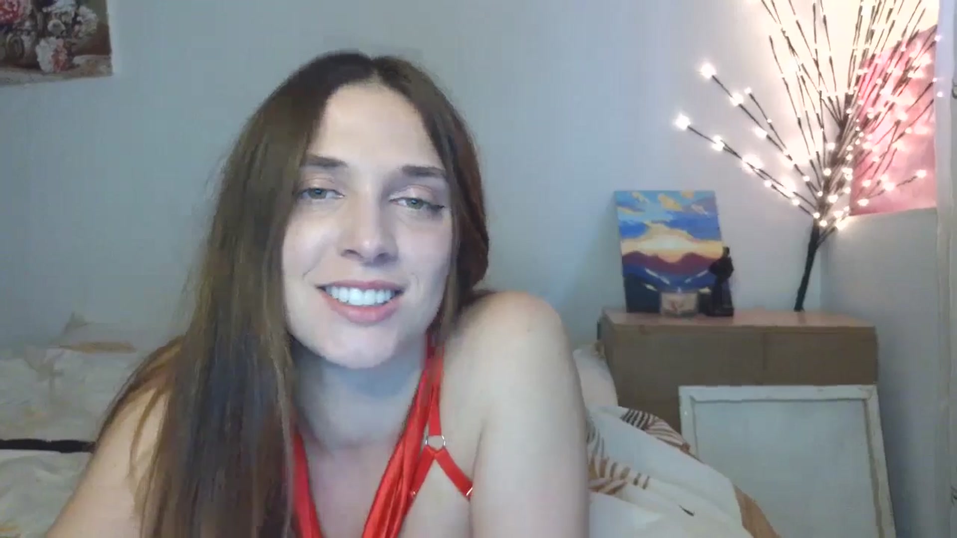 Gallery image thumbnail from HaleyReed's myfreecams stream on, 04/06/2026, 13:19 image 13 of 20