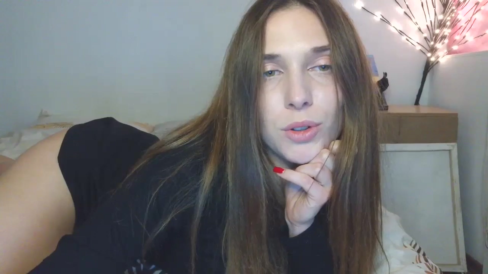 Gallery image thumbnail from HaleyReed's myfreecams stream on, 04/06/2026, 14:16 image 14 of 20