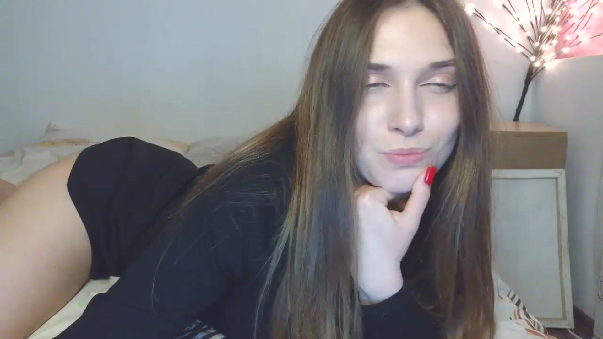 Gallery image thumbnail from HaleyReed's myfreecams stream on, 04/06/2026, 14:16 image 15 of 20