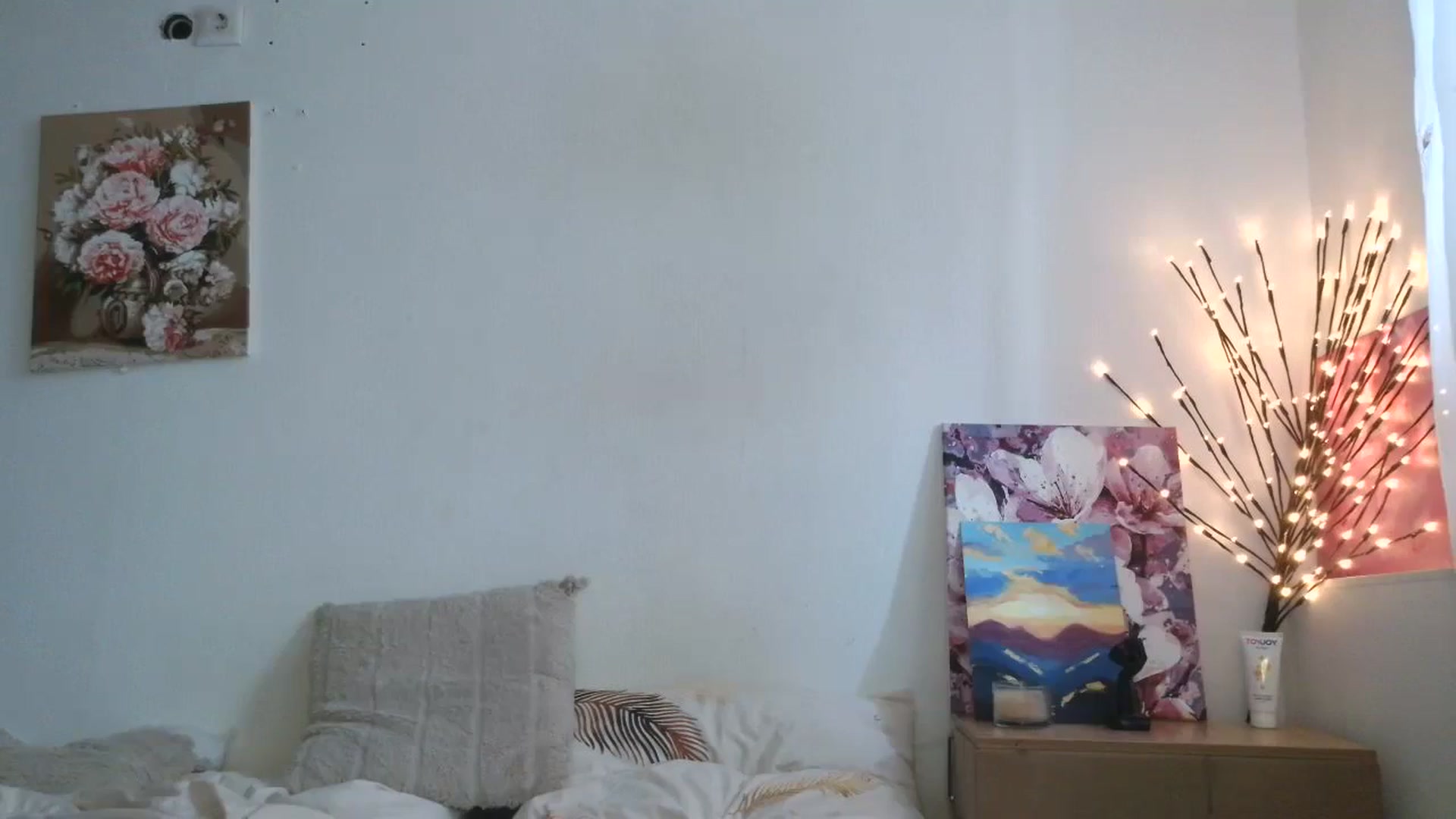 Gallery image thumbnail from HaleyReed's myfreecams stream on, 04/08/2026, 11:53 image 19 of 20