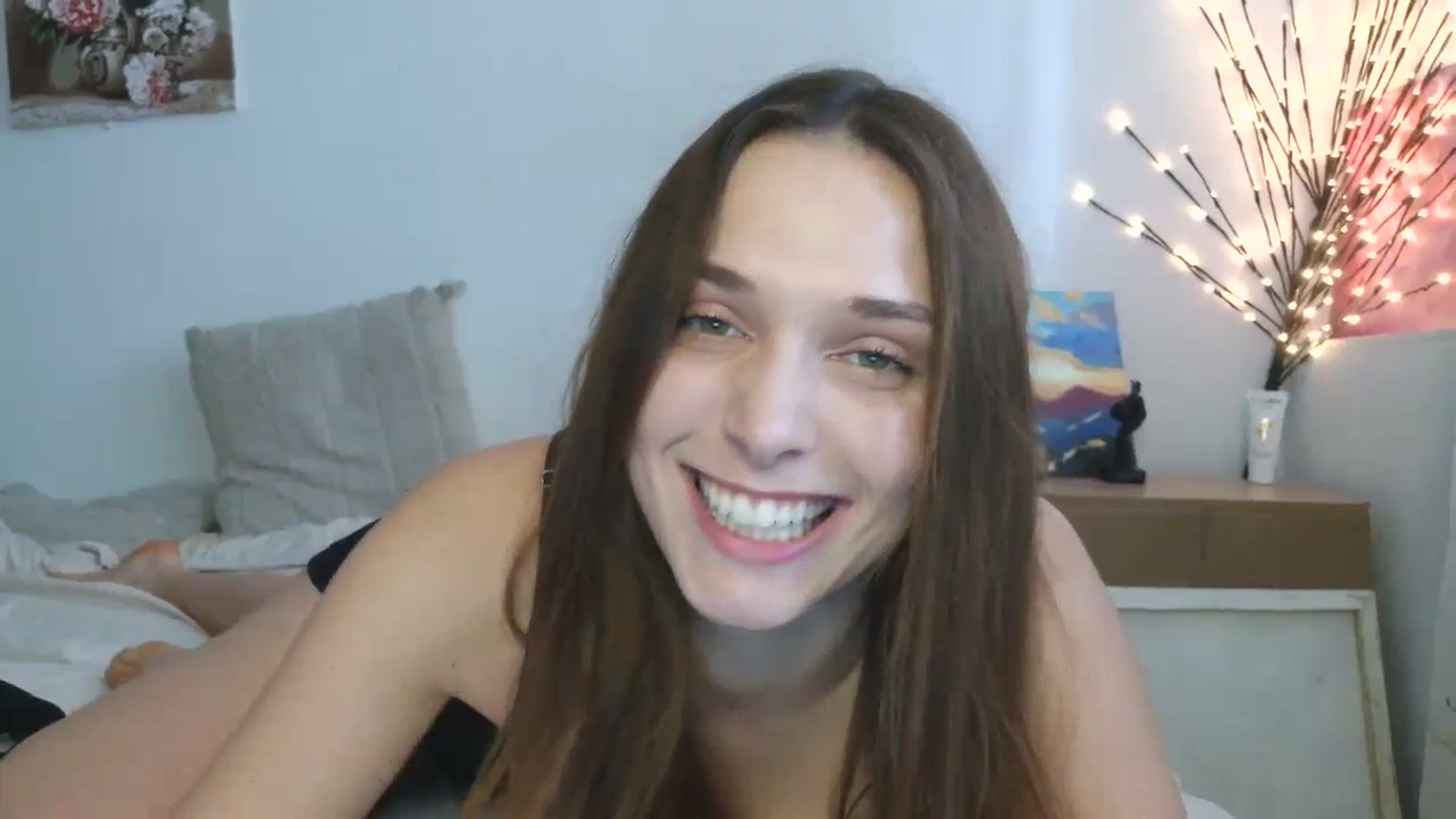 Gallery image thumbnail from HaleyReed's myfreecams stream on, 04/08/2026, 11:53 image 5 of 20