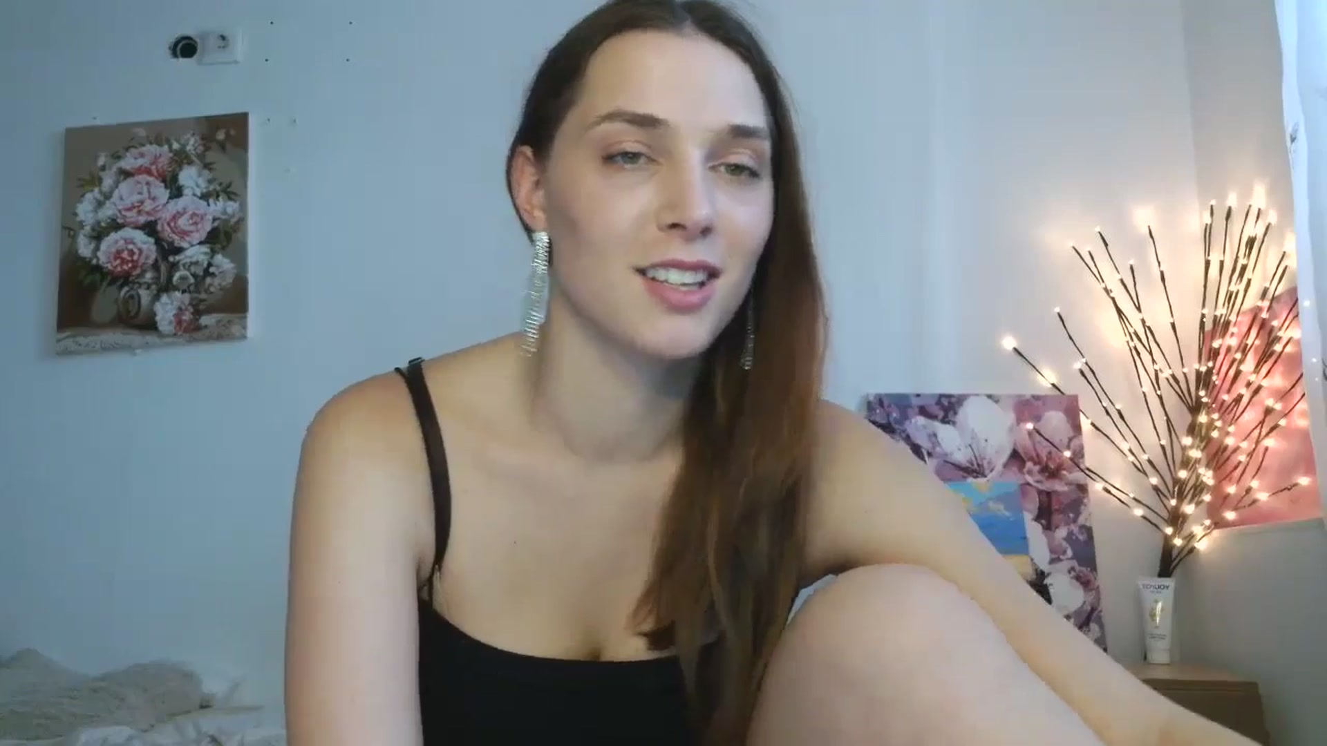 Gallery image thumbnail from HaleyReed's myfreecams stream on, 04/08/2026, 12:33 image 9 of 20