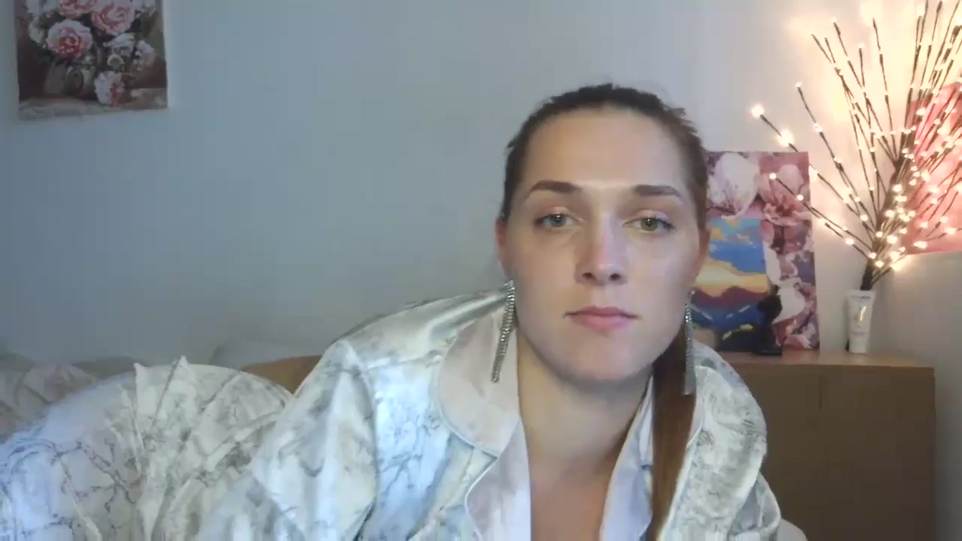Gallery image thumbnail from HaleyReed's myfreecams stream on, 04/08/2026, 15:23 image 3 of 20