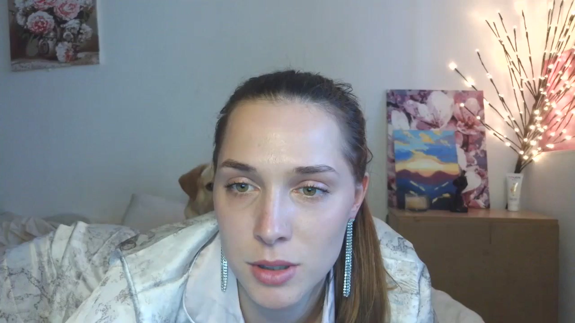 Gallery image thumbnail from HaleyReed's myfreecams stream on, 04/08/2026, 15:23 image 16 of 20