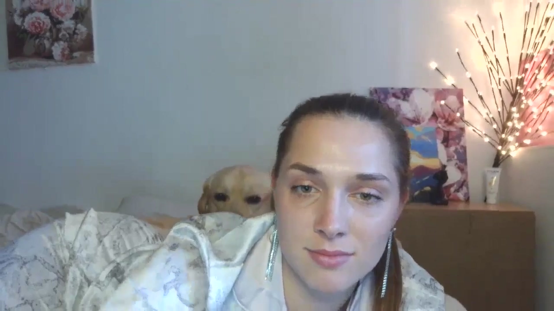 Gallery image thumbnail from HaleyReed's myfreecams stream on, 04/08/2026, 15:23 image 5 of 20