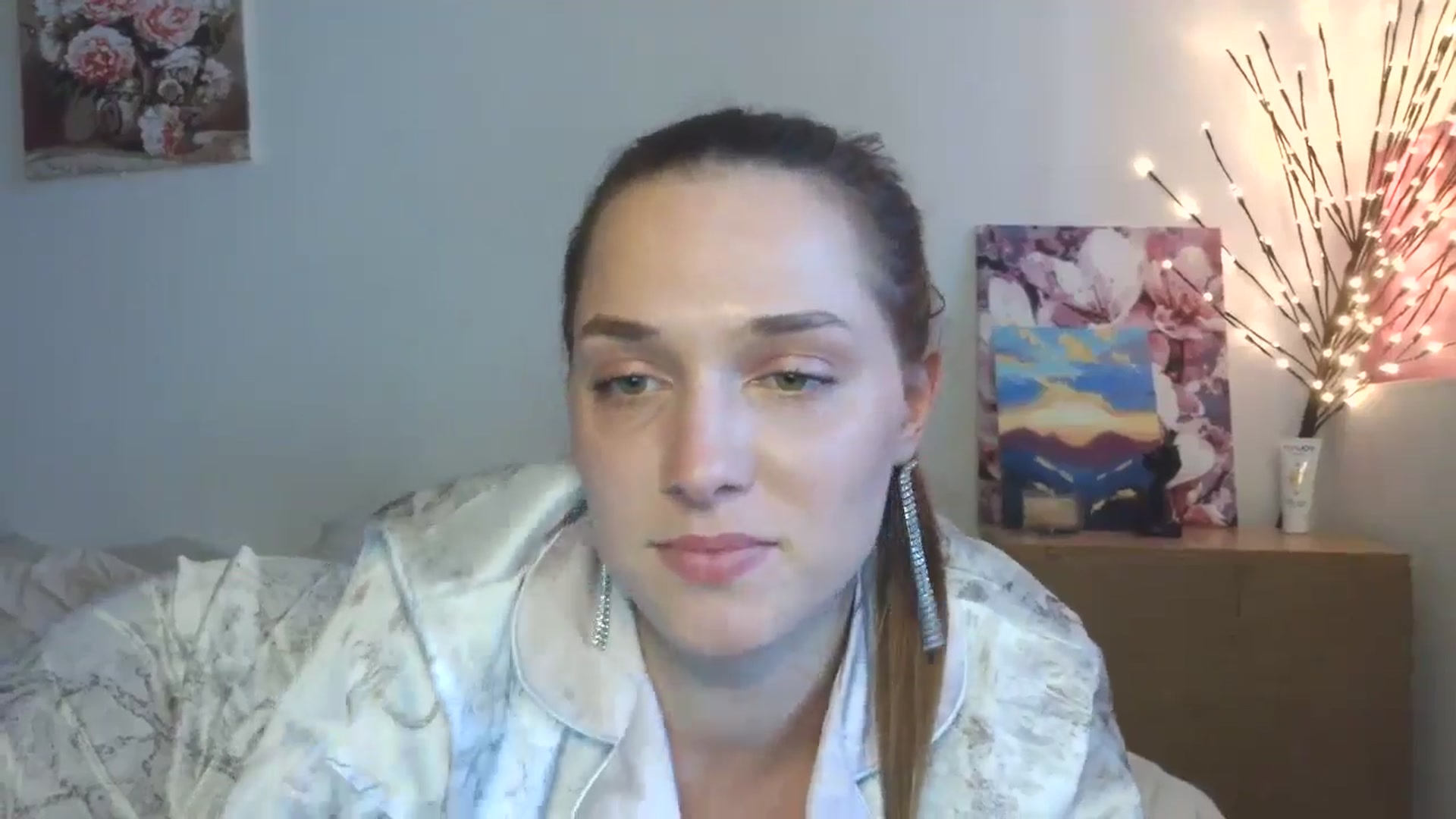 Gallery image thumbnail from HaleyReed's myfreecams stream on, 04/08/2026, 15:23 image 4 of 20