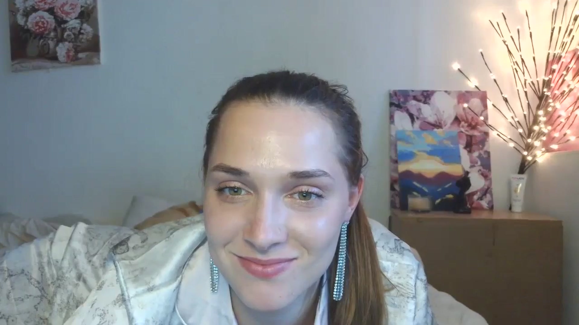 Gallery image thumbnail from HaleyReed's myfreecams stream on, 04/08/2026, 15:23 image 15 of 20