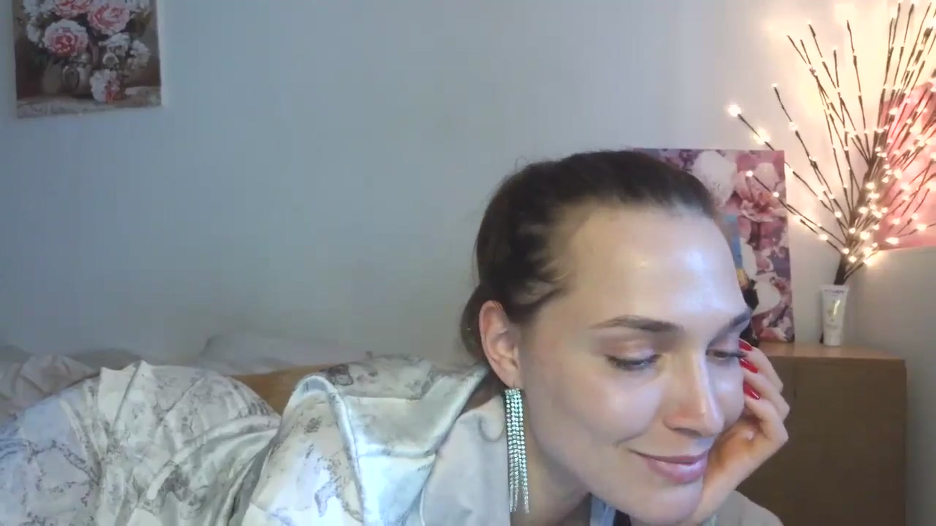 Gallery image thumbnail from HaleyReed's myfreecams stream on, 04/08/2026, 15:23 image 8 of 20
