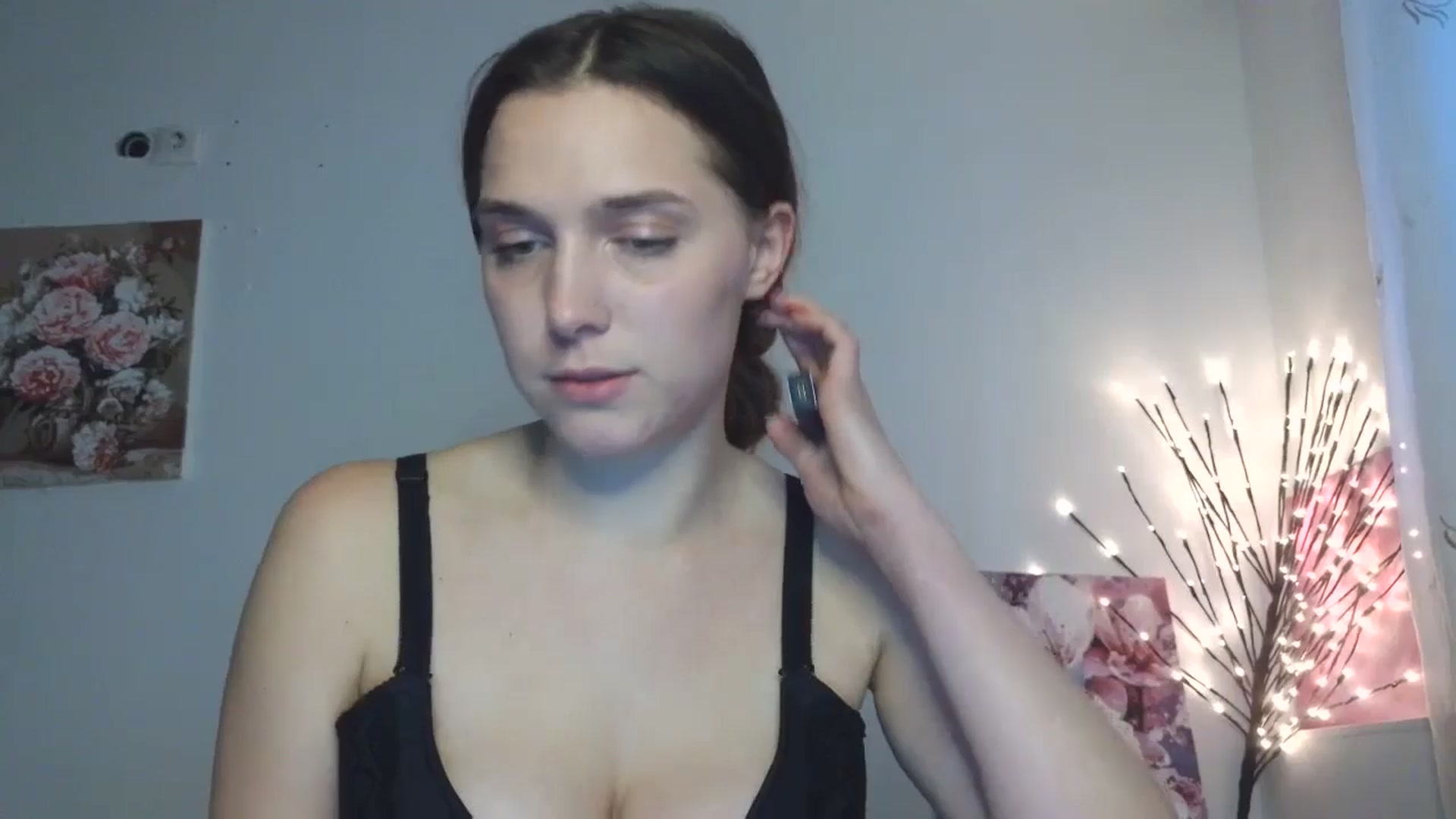 Gallery image thumbnail from HaleyReed's myfreecams stream on, 04/10/2026, 16:02 image 9 of 20
