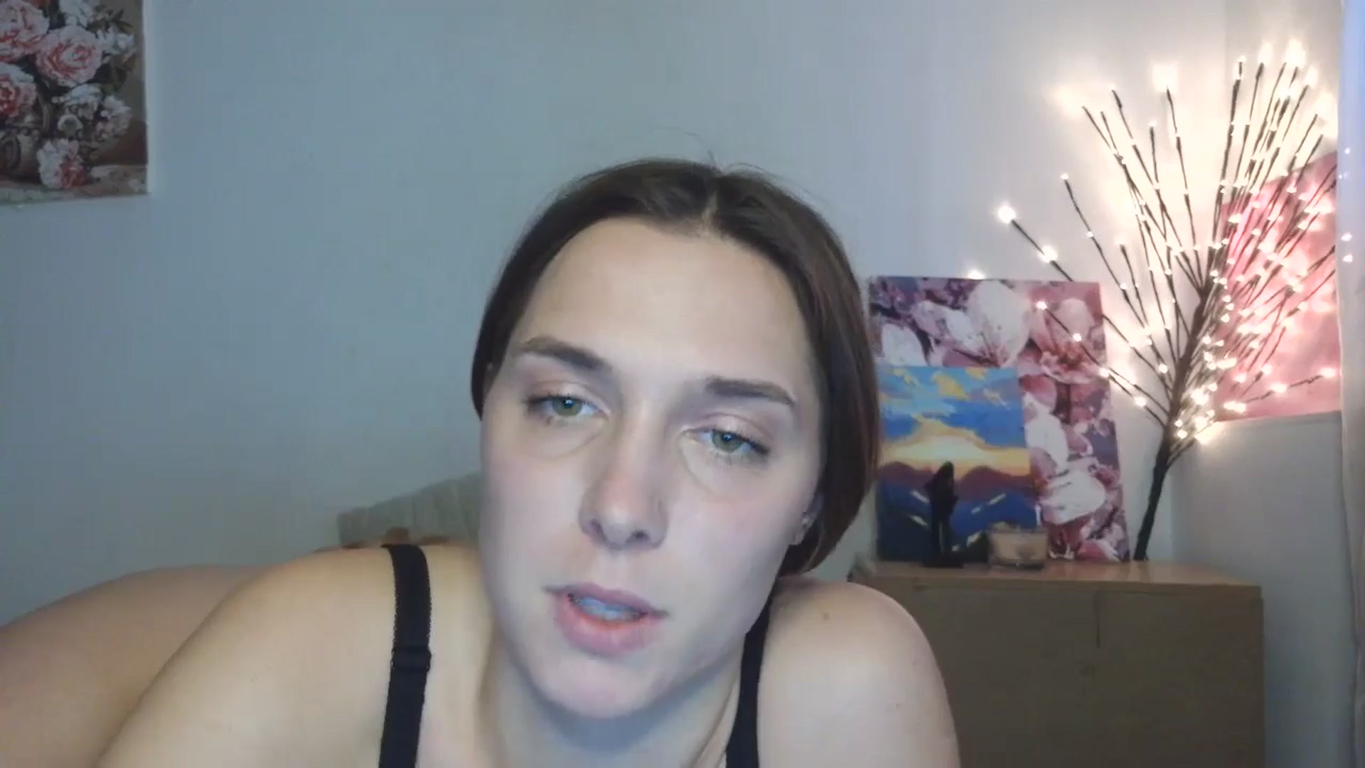 Gallery image thumbnail from HaleyReed's myfreecams stream on, 04/10/2026, 16:02 image 3 of 20