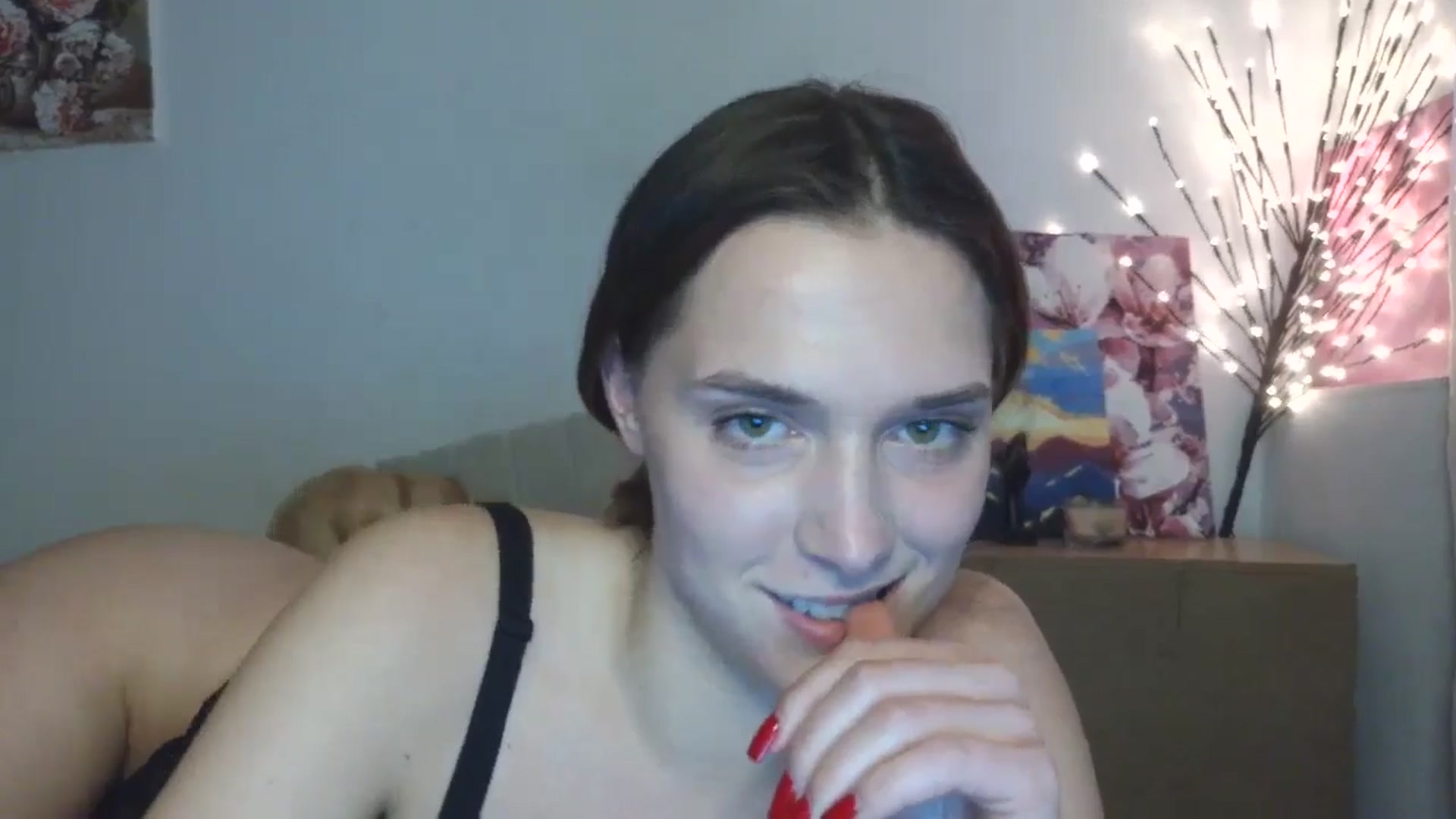Gallery image thumbnail from HaleyReed's myfreecams stream on, 04/10/2026, 16:02 image 14 of 20
