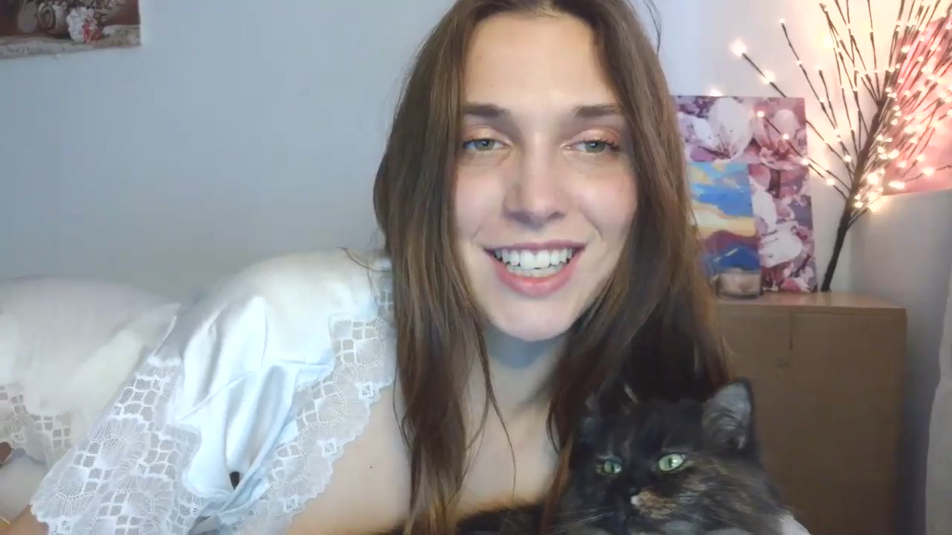 Gallery image thumbnail from HaleyReed's myfreecams stream on, 04/11/2026, 14:18 image 9 of 20