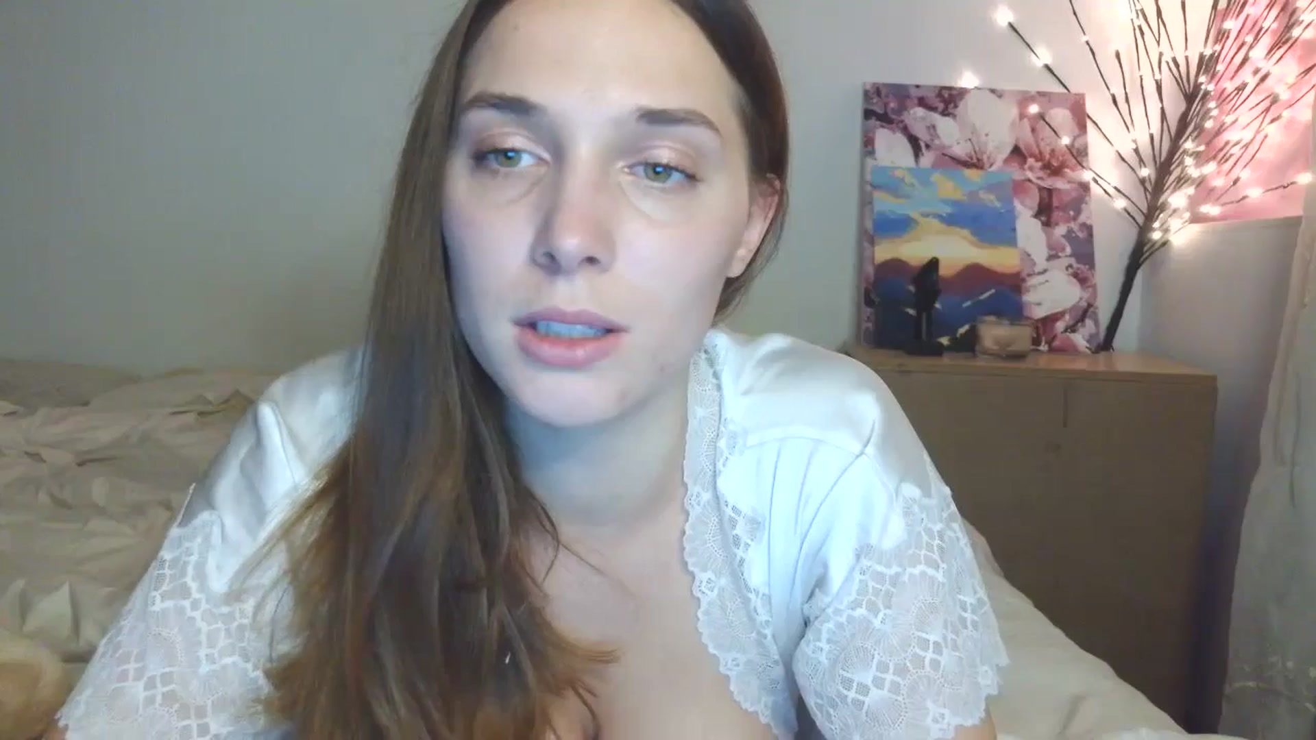 Gallery image thumbnail from HaleyReed's myfreecams stream on, 04/11/2026, 16:28 image 14 of 20