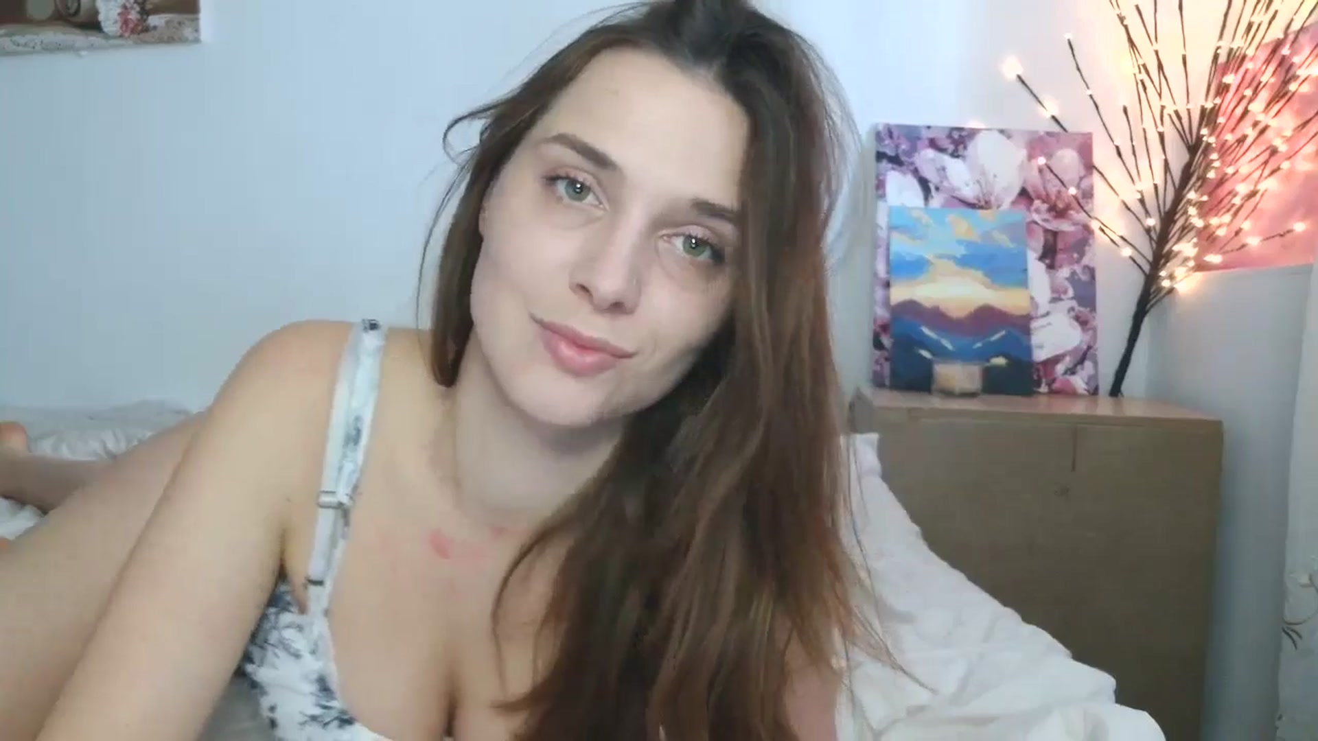 Gallery image thumbnail from HaleyReed's myfreecams stream on, 04/13/2026, 11:15 image 18 of 20