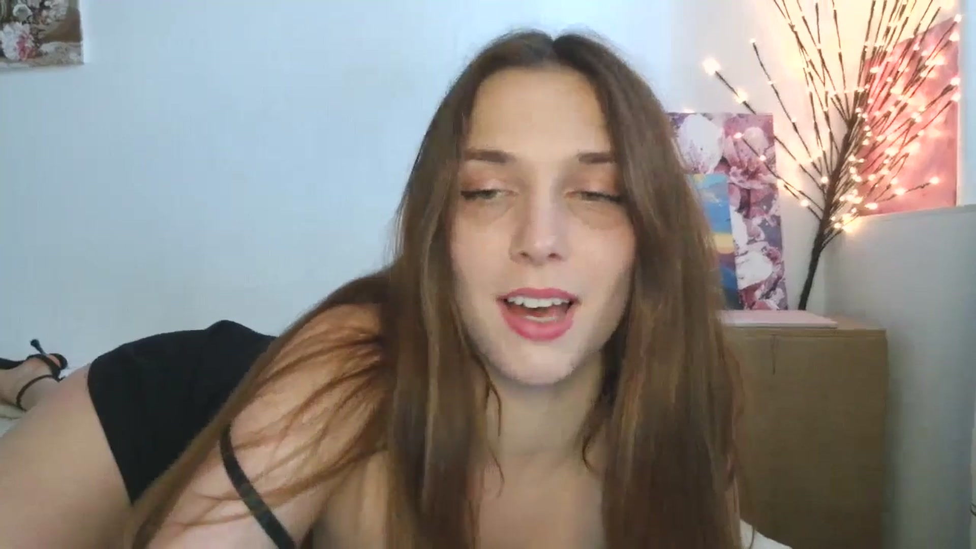 Gallery image thumbnail from HaleyReed's myfreecams stream on, 04/16/2026, 11:02 image 16 of 20