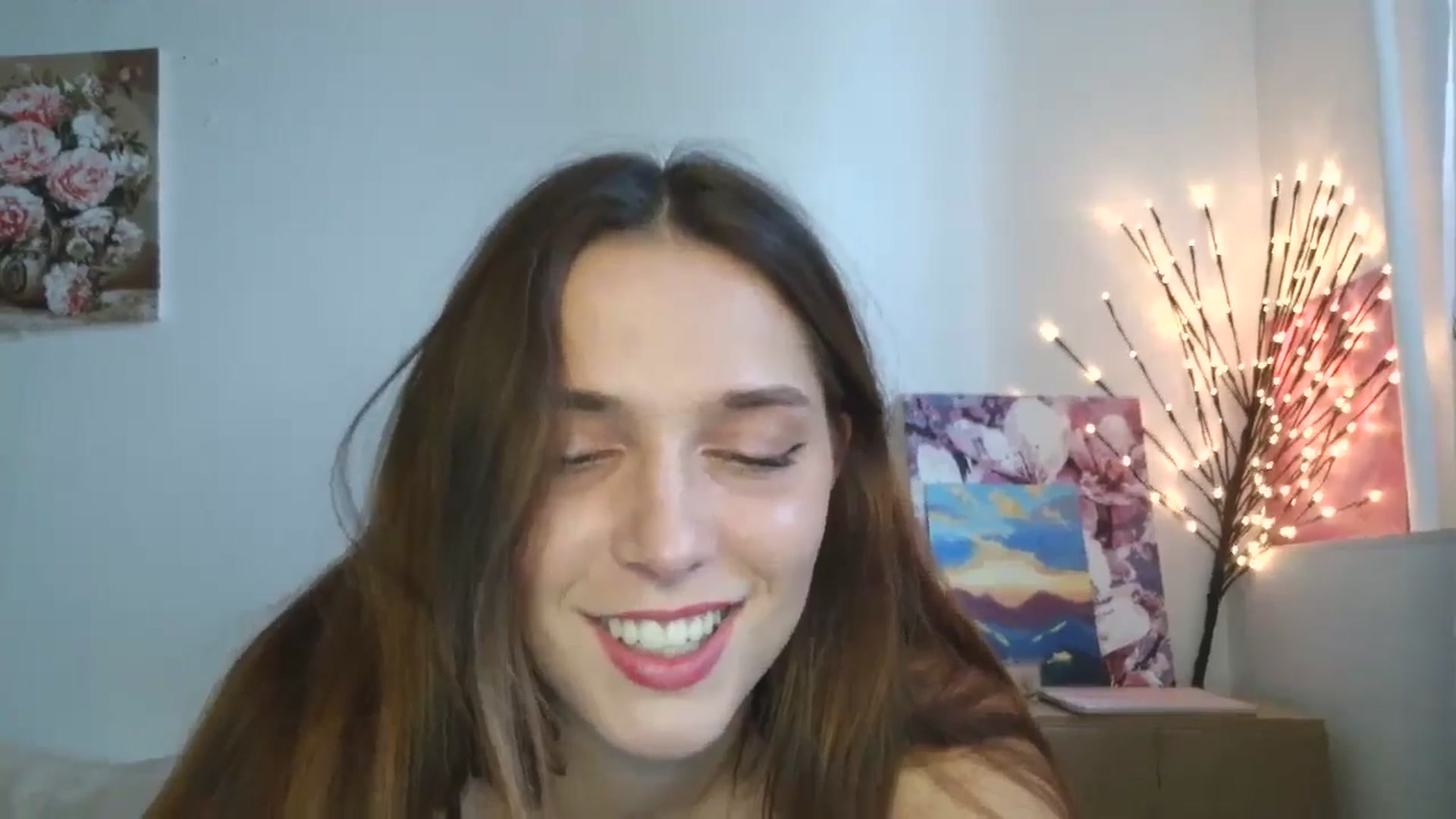 Gallery image thumbnail from HaleyReed's myfreecams stream on, 04/16/2026, 11:02 image 13 of 20