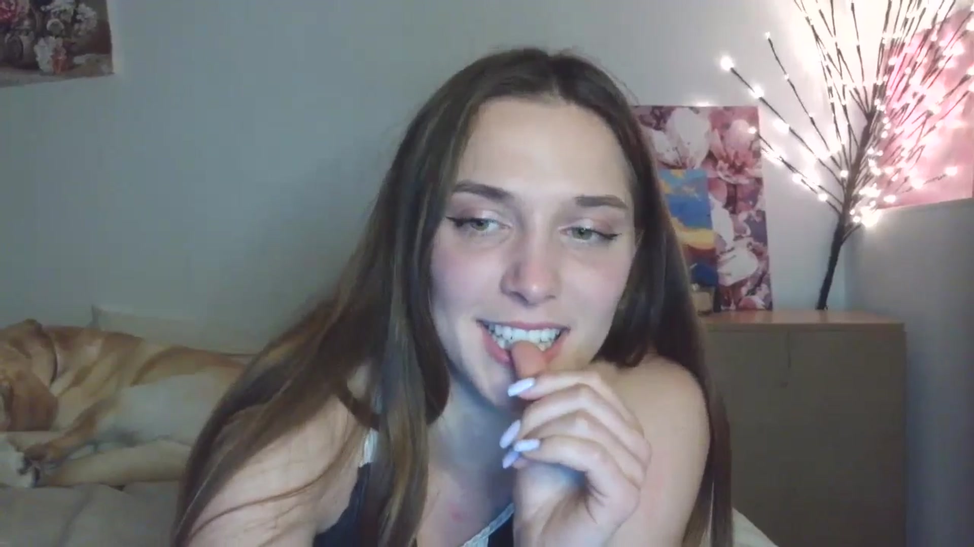 Gallery image thumbnail from HaleyReed's myfreecams stream on, 04/17/2026, 17:15 image 13 of 20