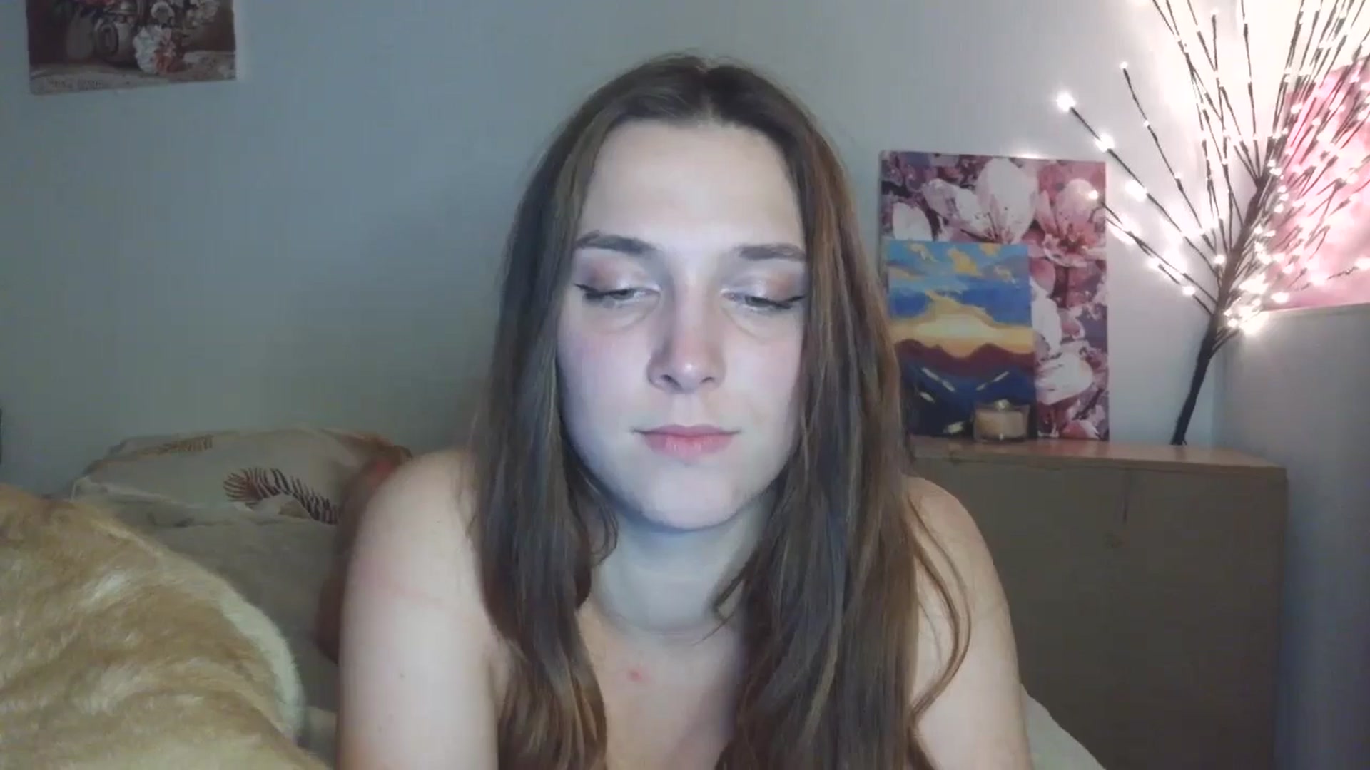 Gallery image thumbnail from HaleyReed's myfreecams stream on, 04/17/2026, 17:48 image 14 of 20