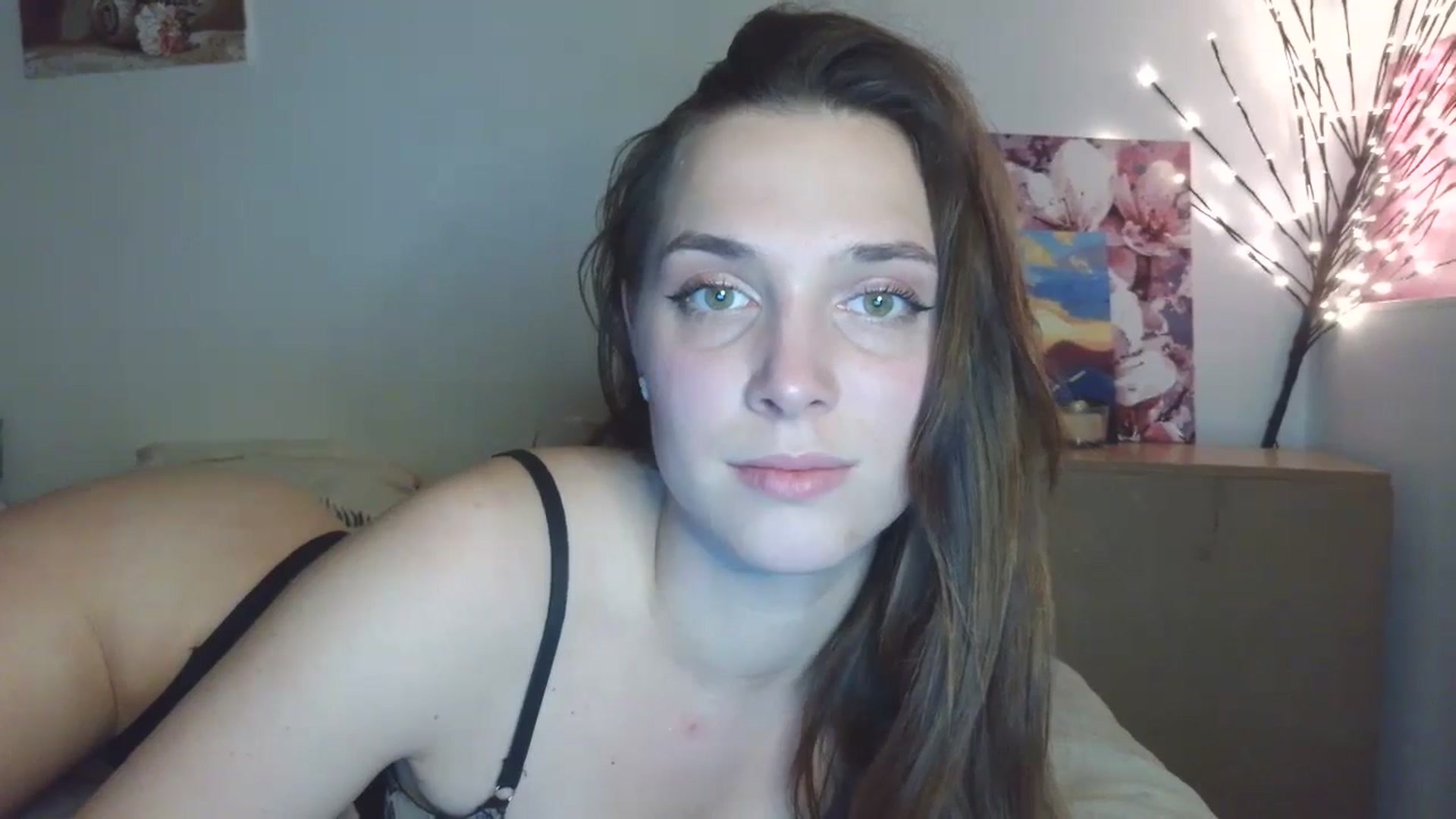 Gallery image thumbnail from HaleyReed's myfreecams stream on, 04/17/2026, 17:48 image 2 of 20
