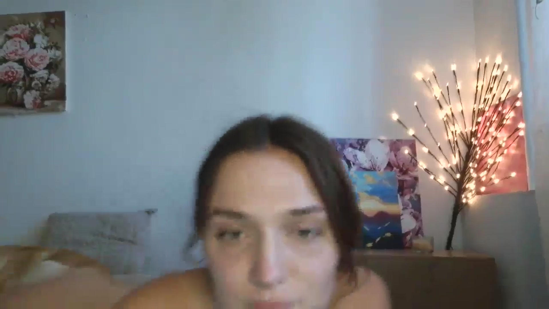 Gallery image thumbnail from HaleyReed's myfreecams stream on, 04/19/2026, 14:14 image 4 of 20