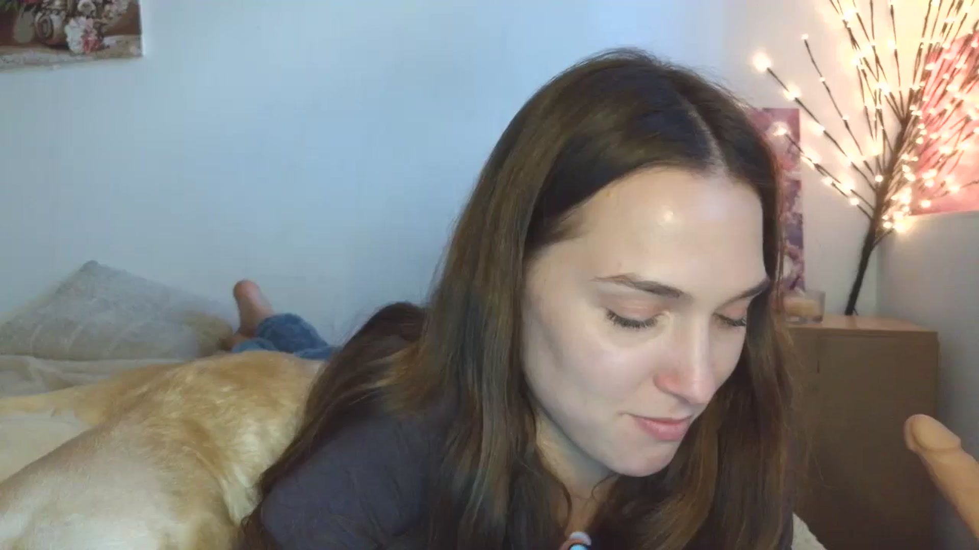Gallery image thumbnail from HaleyReed's myfreecams stream on, 04/19/2026, 15:52 image 3 of 20