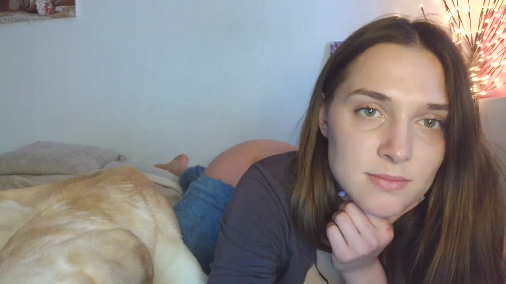 Gallery image thumbnail from HaleyReed's myfreecams stream on, 04/19/2026, 15:52 image 7 of 20