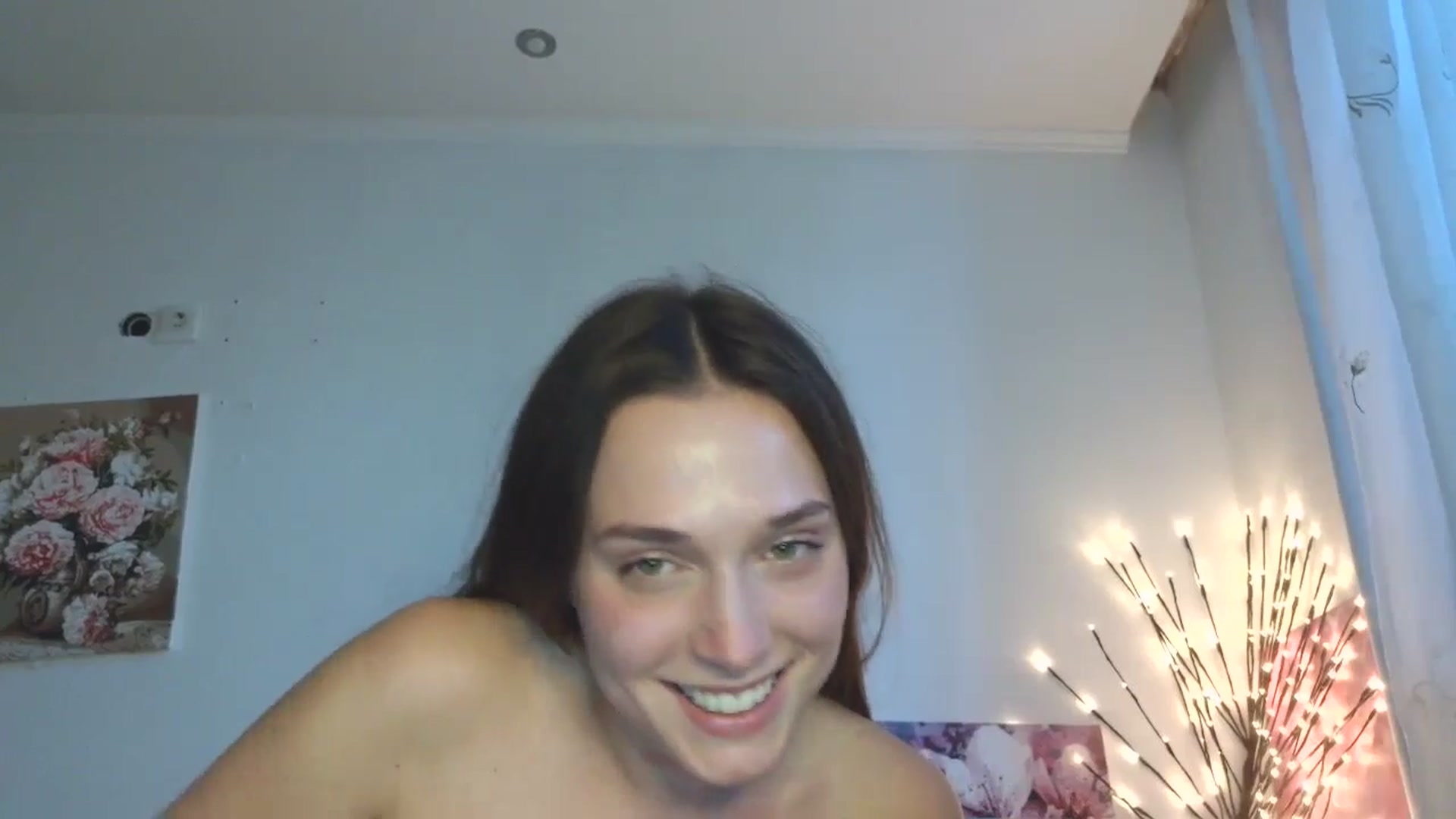 Gallery image thumbnail from HaleyReed's myfreecams stream on, 04/19/2026, 15:52 image 20 of 20