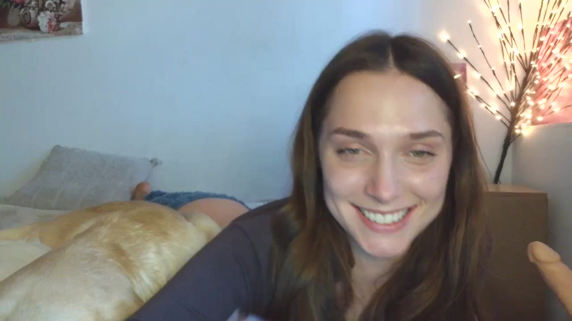Gallery image thumbnail from HaleyReed's myfreecams stream on, 04/19/2026, 15:52 image 2 of 20