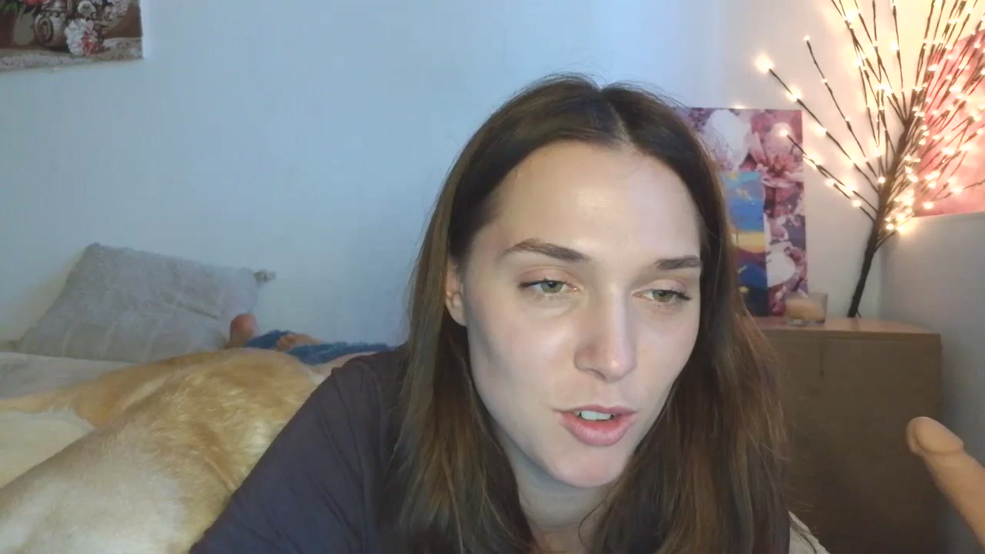 Gallery image thumbnail from HaleyReed's myfreecams stream on, 04/19/2026, 15:52 image 1 of 20
