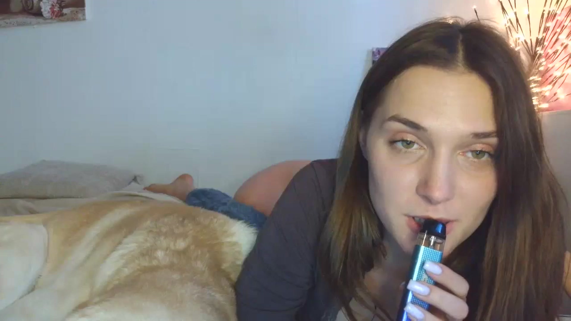 Gallery image thumbnail from HaleyReed's myfreecams stream on, 04/19/2026, 15:52 image 8 of 20