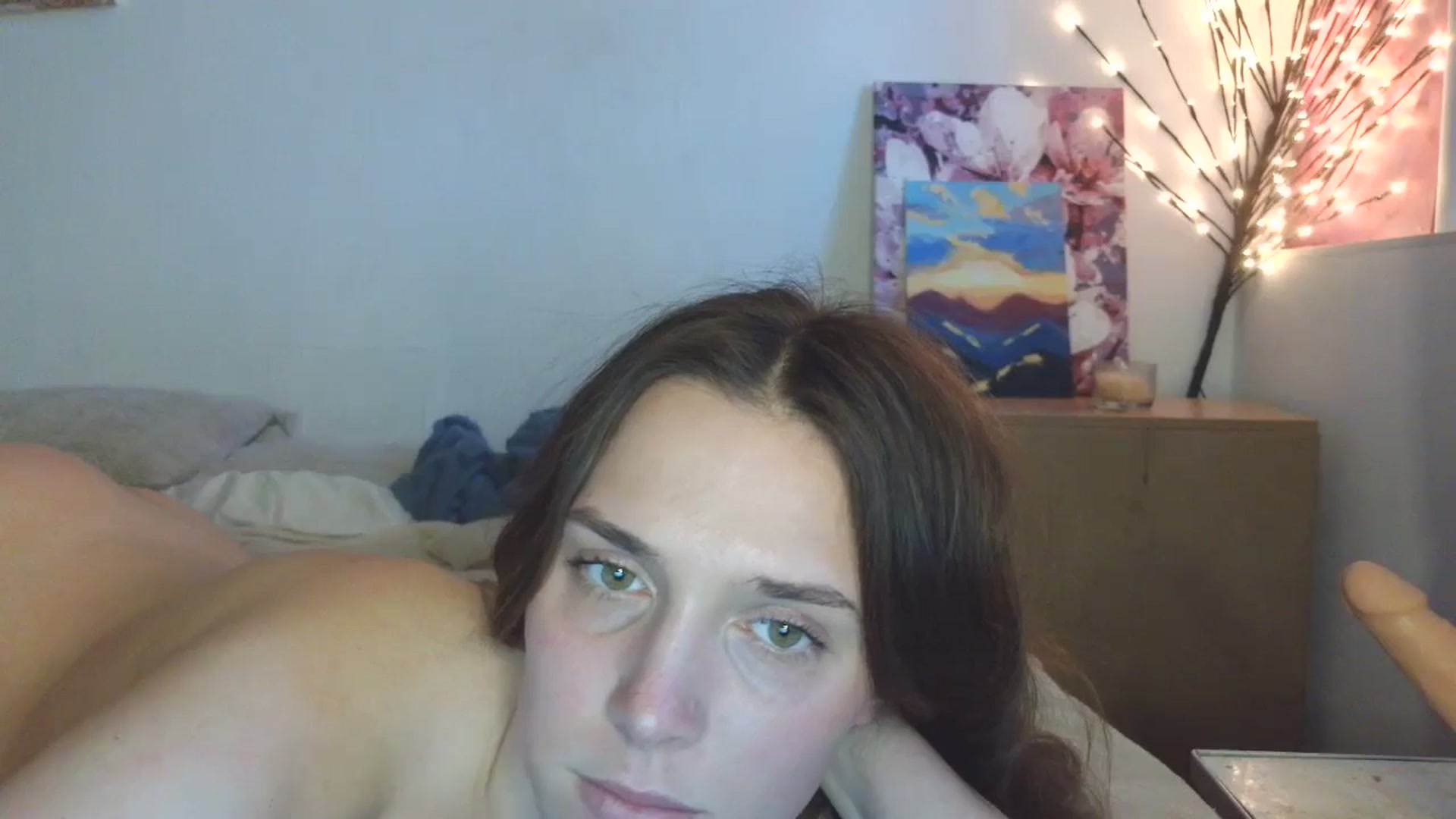 Gallery image thumbnail from HaleyReed's myfreecams stream on, 04/19/2026, 16:19 image 2 of 20