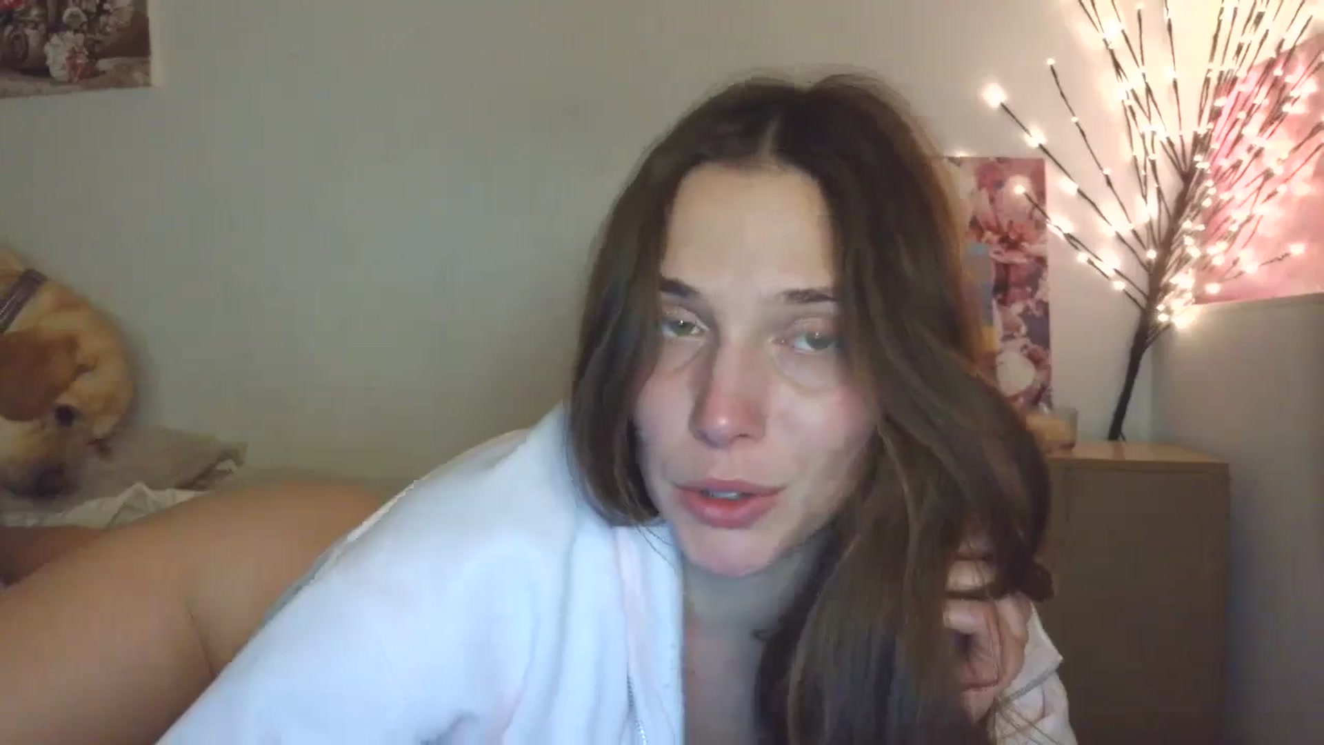 Gallery image thumbnail from HaleyReed's myfreecams stream on, 04/19/2026, 18:10 image 3 of 20