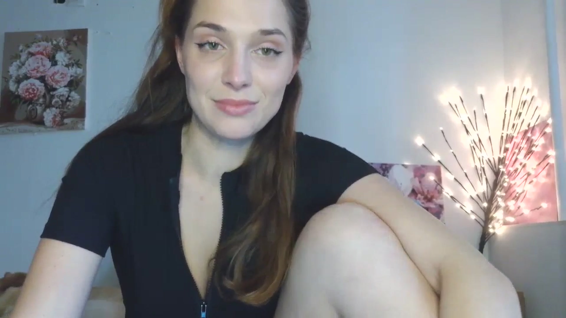 Gallery image thumbnail from HaleyReed's myfreecams stream on, 04/20/2026, 12:40 image 13 of 20