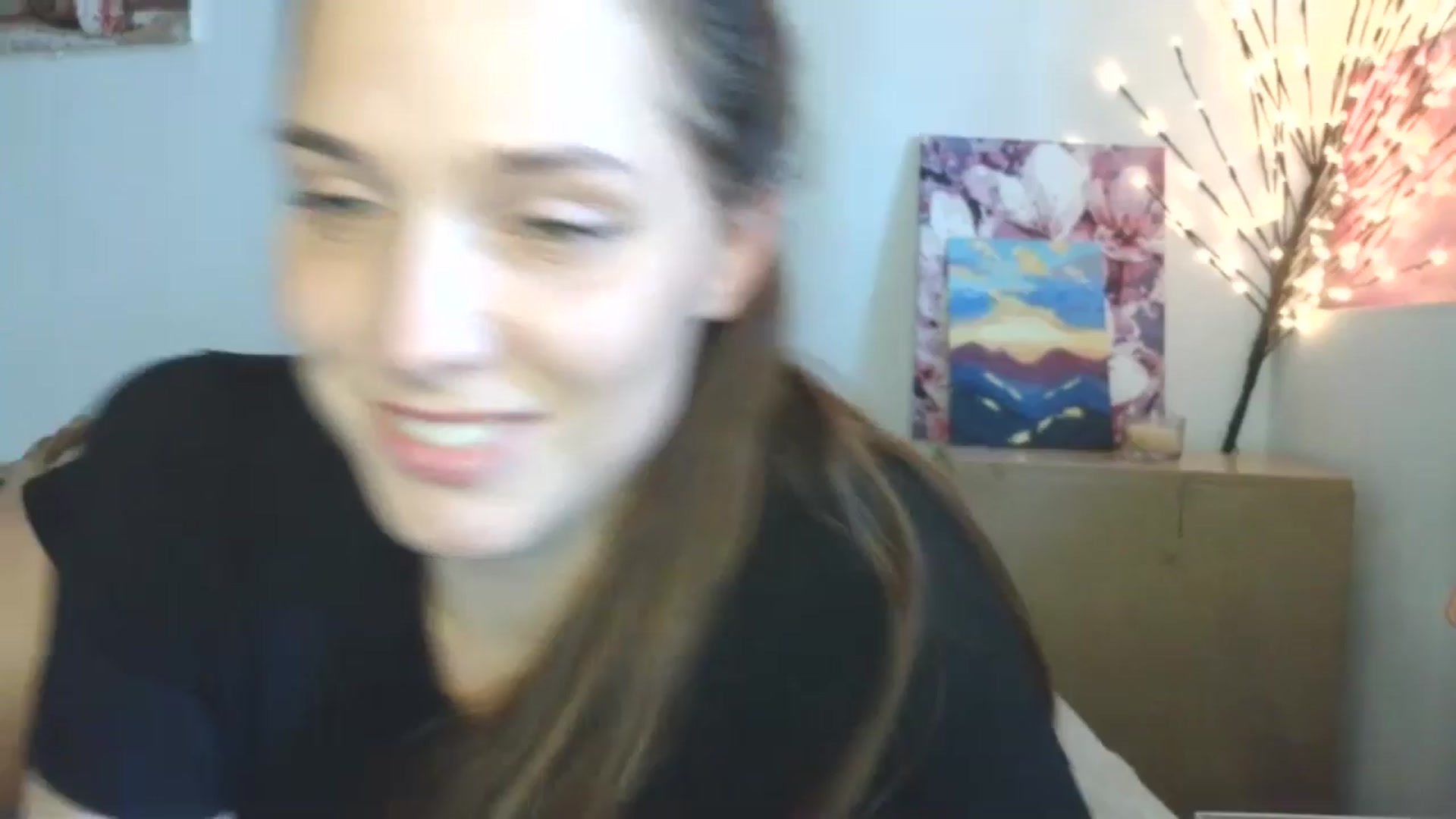 Gallery image thumbnail from HaleyReed's myfreecams stream on, 04/20/2026, 12:40 image 1 of 20
