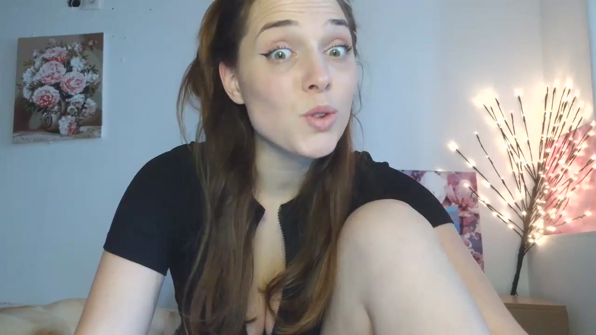 Gallery image thumbnail from HaleyReed's myfreecams stream on, 04/20/2026, 13:49 image 13 of 20