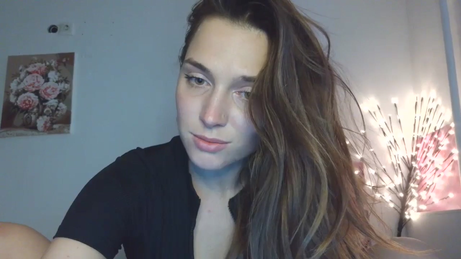 Gallery image thumbnail from HaleyReed's myfreecams stream on, 04/20/2026, 15:59 image 2 of 20