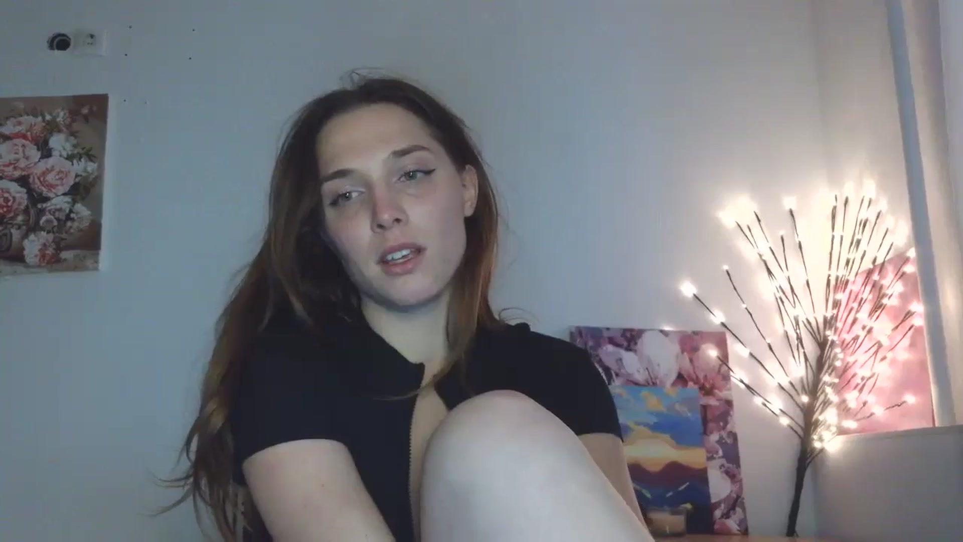 Gallery image thumbnail from HaleyReed's myfreecams stream on, 04/20/2026, 15:59 image 5 of 20