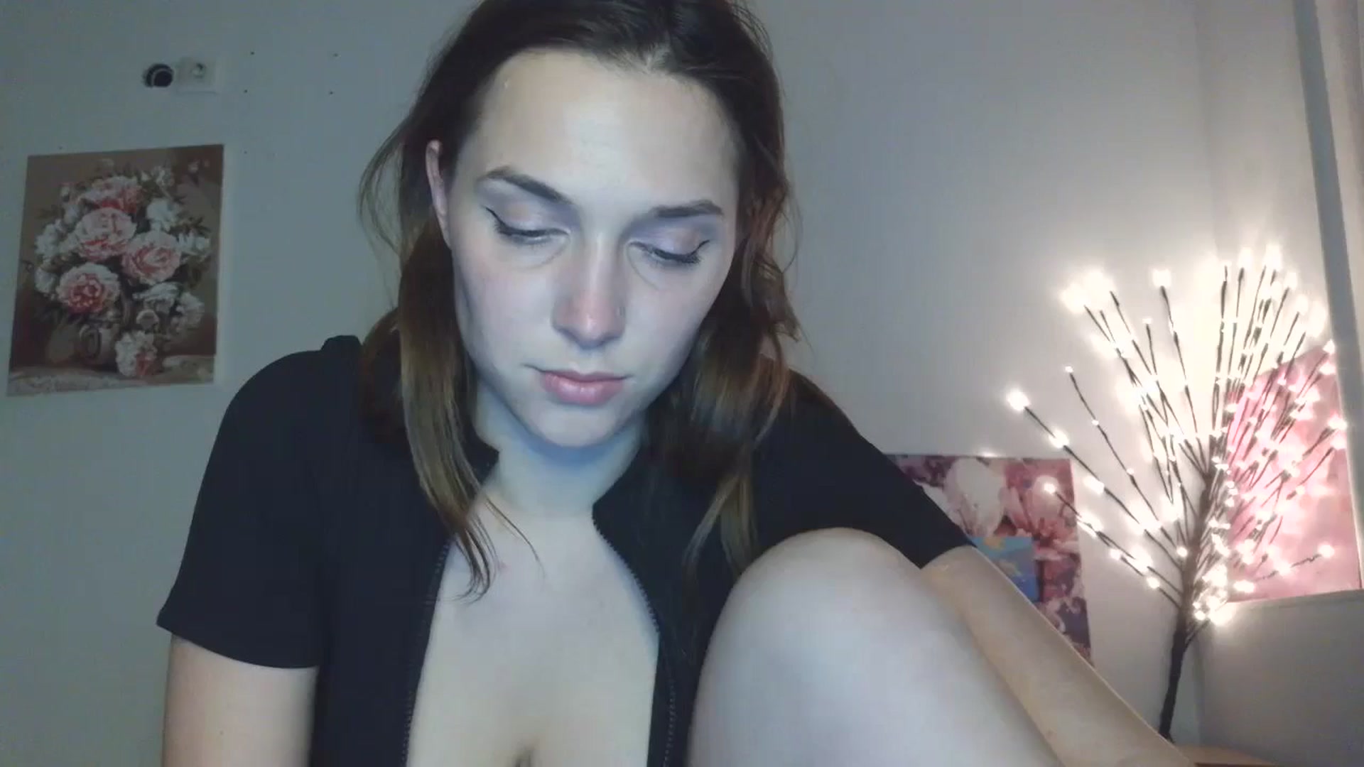 Gallery image thumbnail from HaleyReed's myfreecams stream on, 04/20/2026, 17:25 image 6 of 20